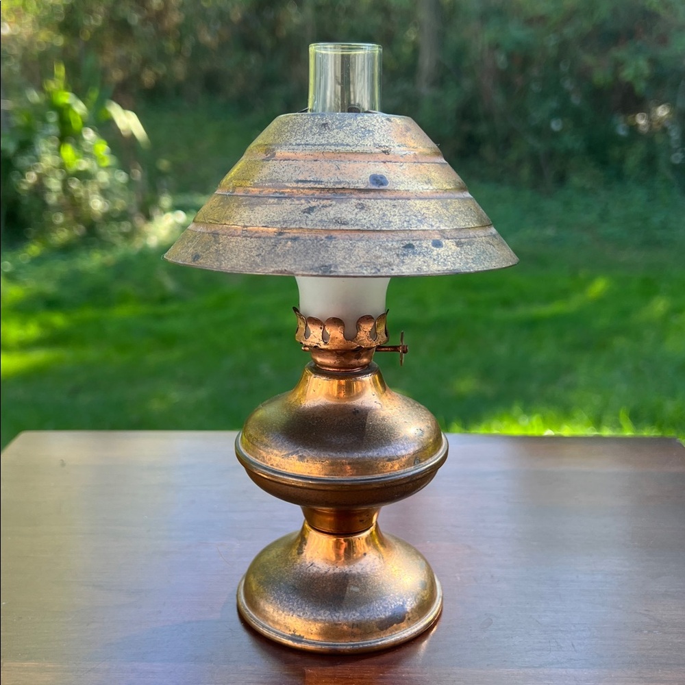 Vintage Farmhouse Small Copper Oil Lamp With Shade